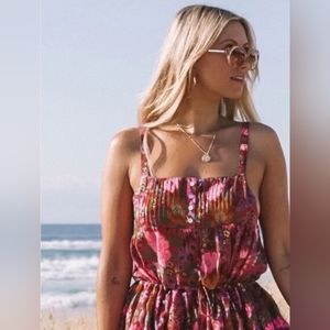 SOLD-Trade/Sell✨Spell✨ Bravehearts Desert Daisy top